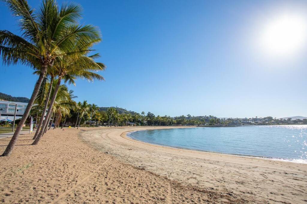 Ocean View 33A Studio Pool Ocean View Wifi Airlie Beach Luaran gambar